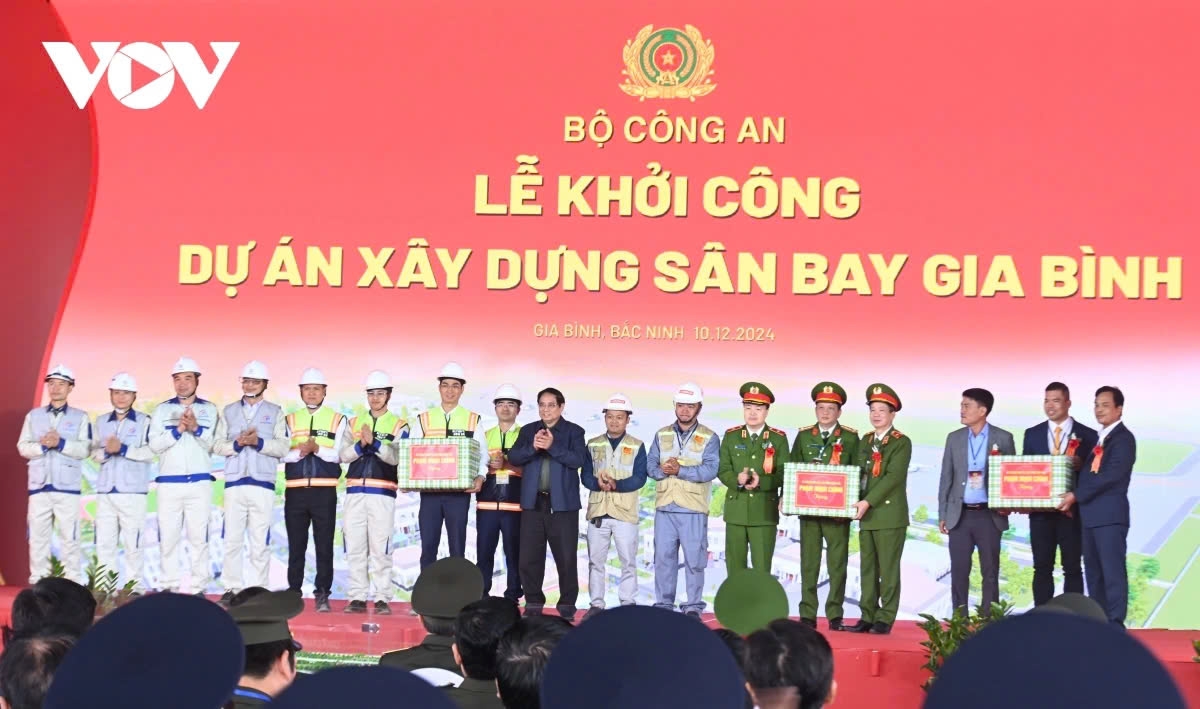 Thủ tướng dự Lễ khởi công dự án xây dựng sân bay Gia Bình, Bắc Ninh.