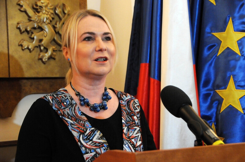 Bộ trưởng Bộ Quốc phòng Séc Jana Černochová. (Ảnh: Czdefence.com)