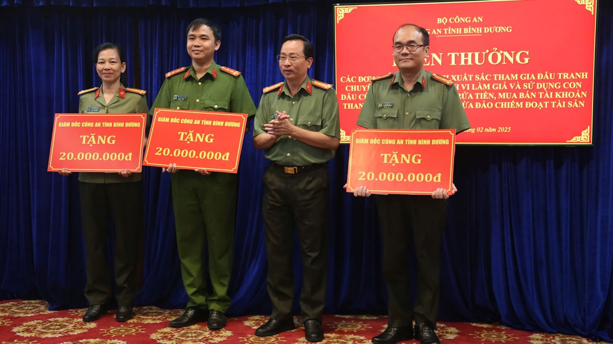 Các đơn vị nhận khen thưởng của Giám đốc Công an tỉnh 
