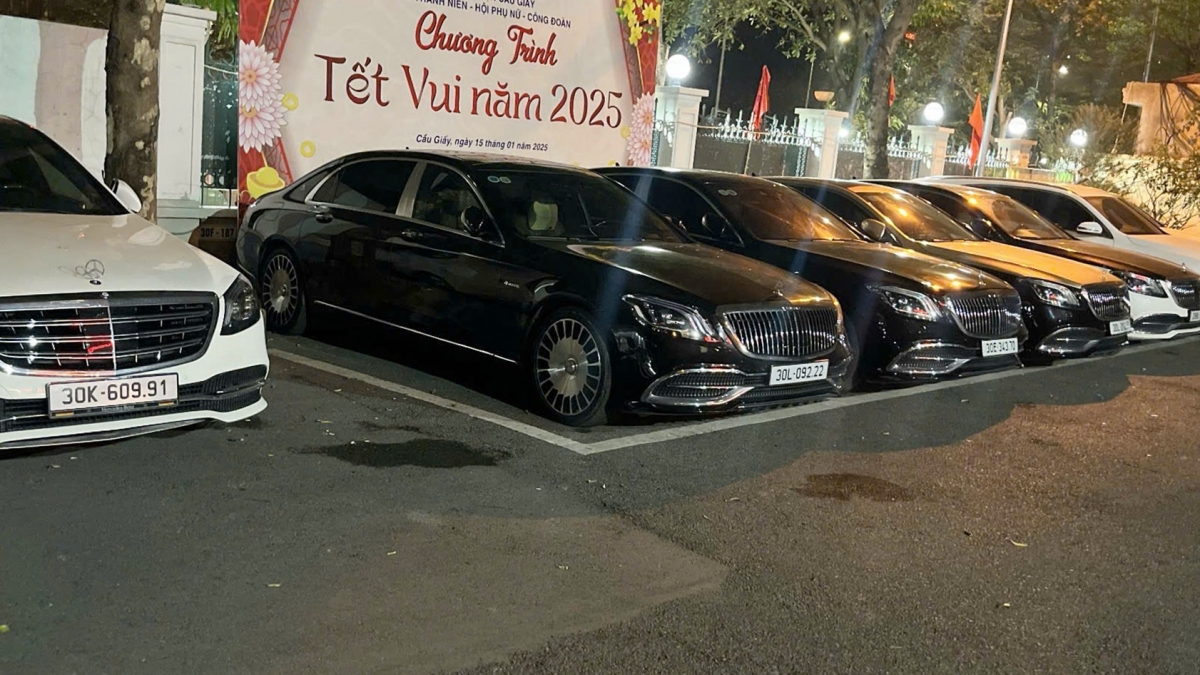 Dàn xe sang tang vật trong vụ án