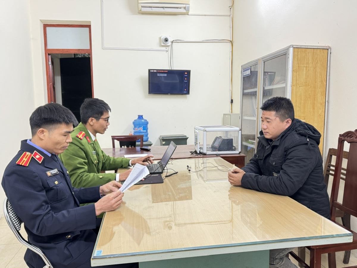 Đối tượng Nguyễn Văn Duy tại cơ quan Công an