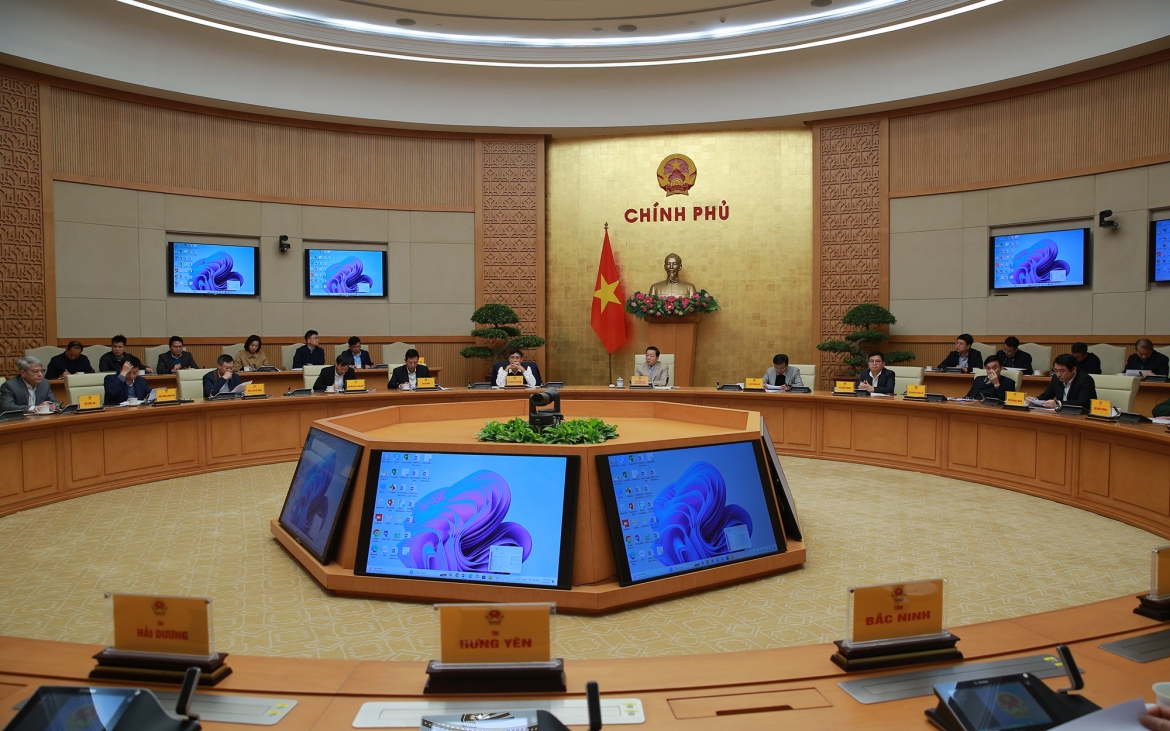  Phó Thủ tướng Trần Hồng Hà đã làm việc với Bộ GTVT, các bộ, ngành liên quan và 9 tỉnh, thành phố về Kế hoạch tổ chức triển khai Nghị quyết số 187 của Quốc hội về chủ trương đầu tư Dự án đầu tư xây dựng tuyến đường sắt Lào Cai - Hà Nội - Hải Phòng. (Ảnh: Minh Khôi)