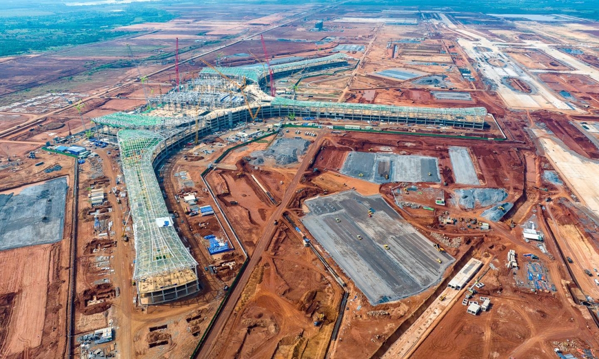  Bộ Xây dựng đang đề xuất hàng loạt cơ chế ưu đãi giá dịch vụ hàng không nhằm thu hút các hãng mở đường bay đến các cảng hàng không mới, đặc biệt là sân bay Long Thành.