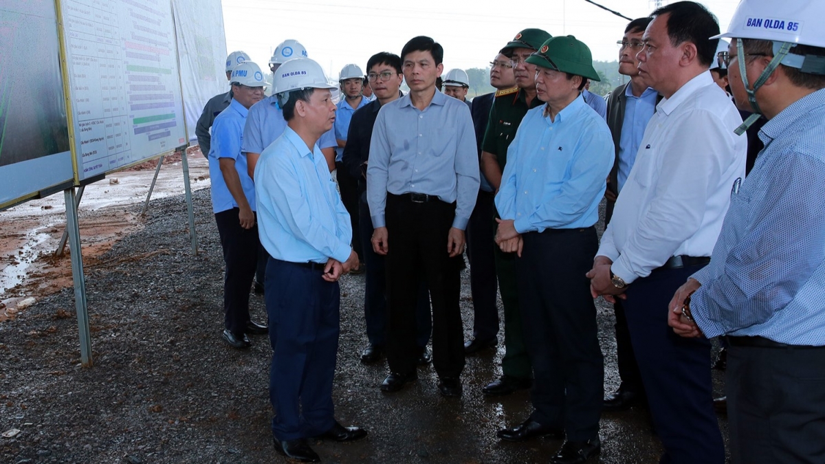 Phó Thủ tướng Trần Hồng Hà tại buổi kiểm tra Dự án cao tốc Biên Hòa - Vũng Tàu (Ảnh: VGP)