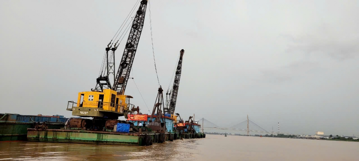 Tiền Giang đã giao 09 mỏ cát trên sông Tiền cho các doanh nghiệp 