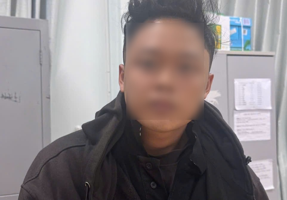 Đối tượng Nguyễn Hoài Sơn bị đưa về trụ sở cơ quan điều tra (Ảnh: CACC)