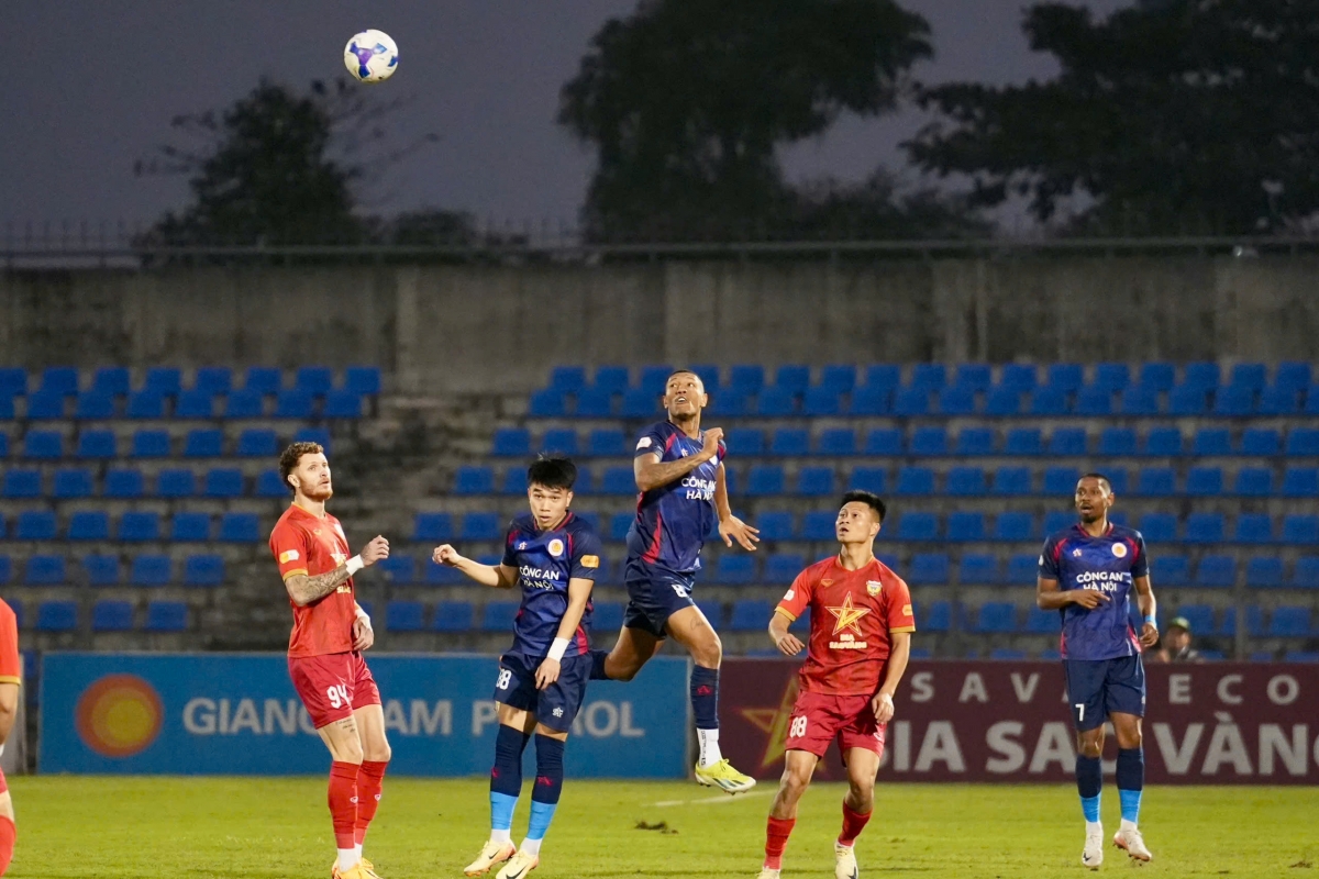 Hà Tĩnh đang chơi rất khó chịu khiến CAHN bế tắc (Ảnh: CAHN).