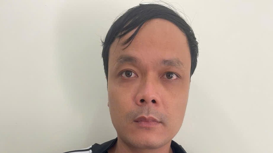 Đối tượng Doãn Thanh Việt ra đầu thú sau thời gian trốn truy nã