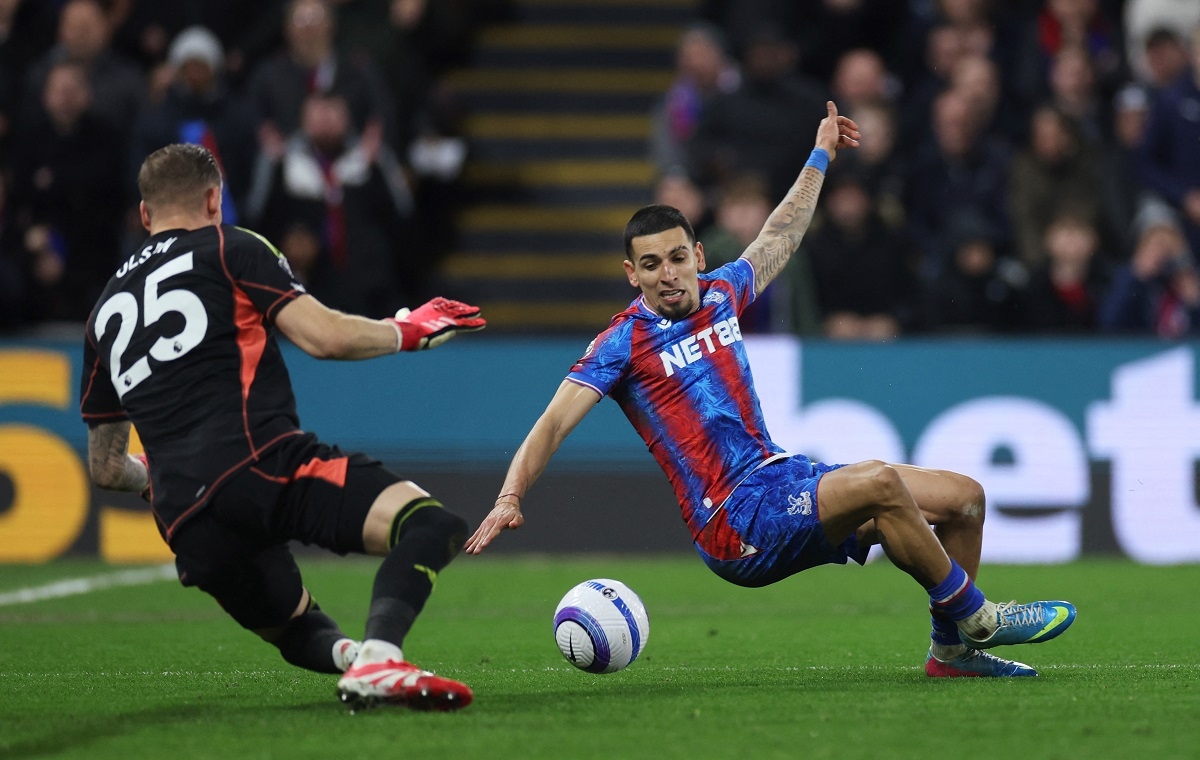 Crystal Palace chỉ đá 1 trận Ngoại hạng Anh trong tháng 3 và được nghỉ trọn vẹn đến gần 3 tuần. (Ảnh: Reuters). 