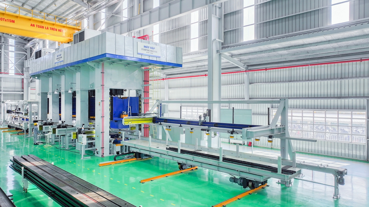 Máy dập 6.300 tấn tại Nhà máy sản xuất linh kiện khung thân vỏ ô tô