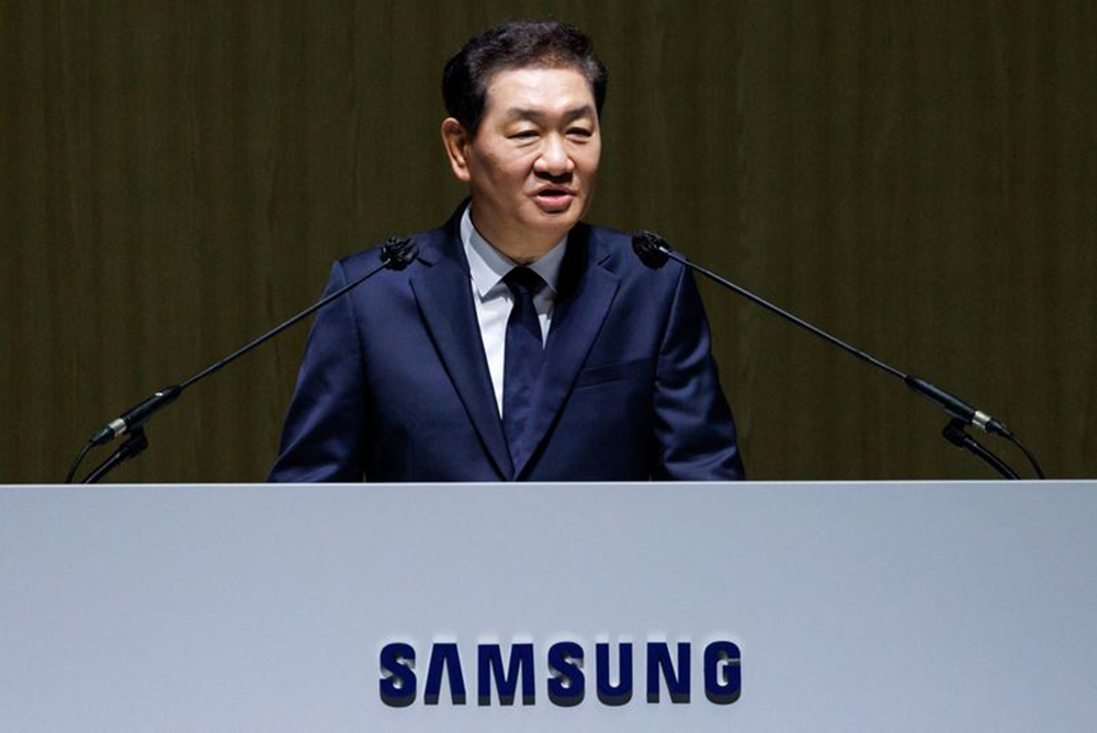 Ông Han Jong-hee phát biểu tại cuộc họp cổ đông mới đây của Samsung - Ảnh: REUTERS