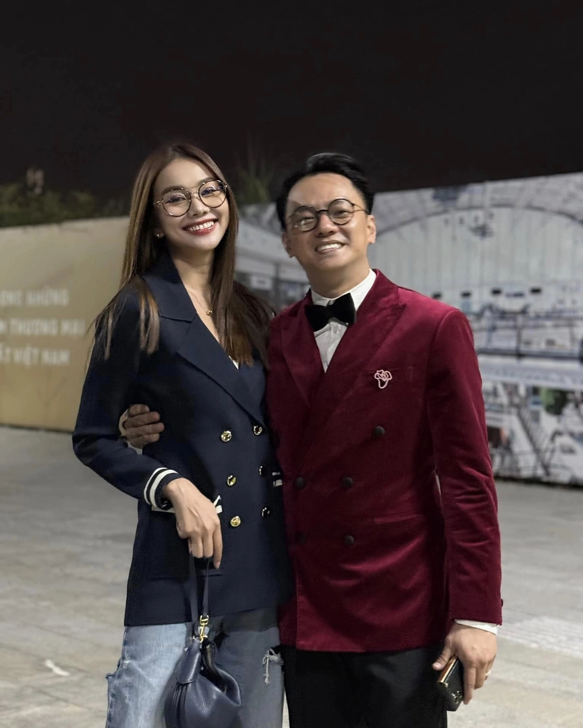 Thanh Hằng đi xem concert ủng hộ bạn thân Hà Anh Tuấn và ông xã nhạc trưởng Trần Nhật Minh.