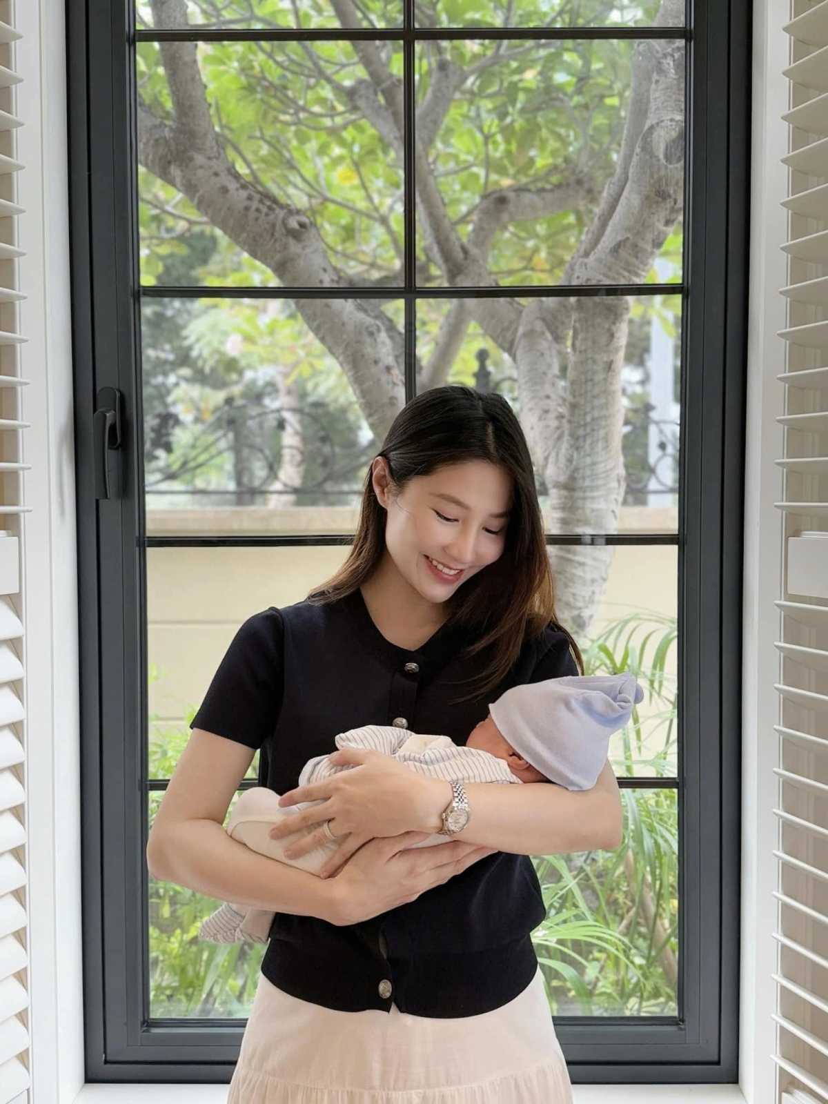 Hiện tại, bên cạnh việc chăm sóc con nhỏ, Diễm My 9X cũng tham gia một số hoạt động sáng tạo nội dung về thời trang và phong cách sống, đồng thời cân nhắc việc trở lại với diễn xuất khi có cơ hội phù hợp.