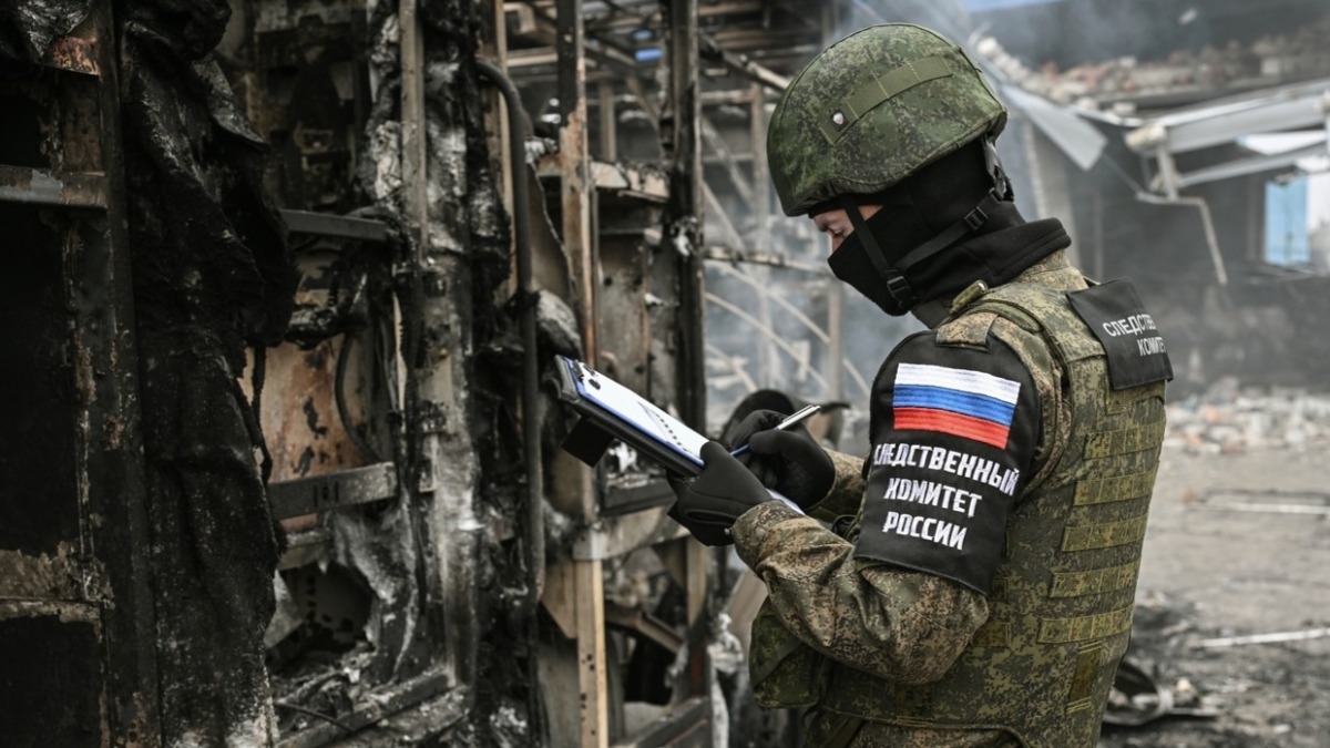 Khung cảnh đổ nát sau một cuộc không kích tại Zaporizhzhia, Ukraine. Ảnh: Sputnik