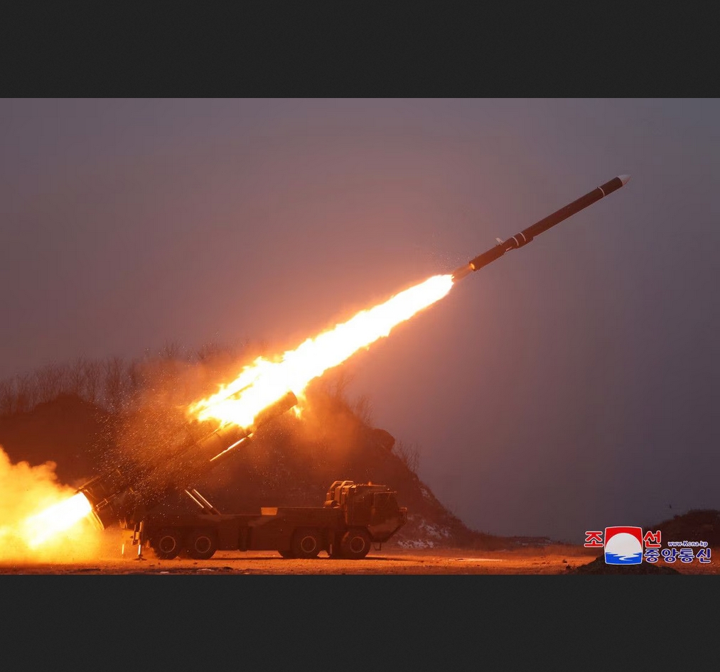 Một vụ phóng tên lửa hành trình chiến lược của CHDCND Triều Tiên. Ảnh: Jiji Press