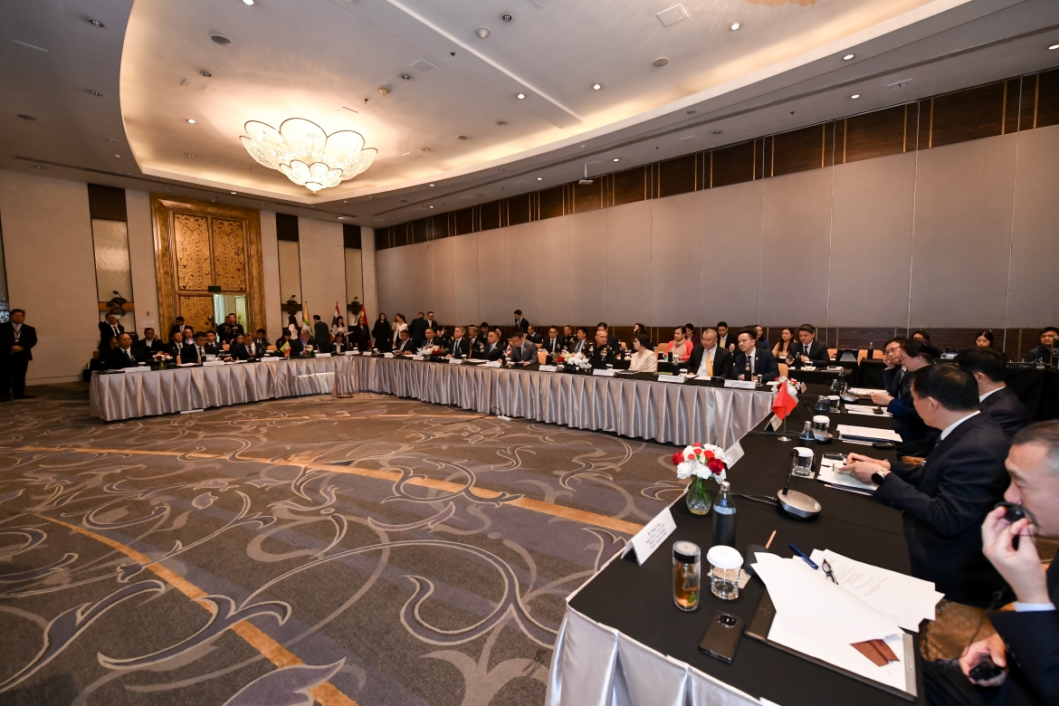 Toàn cảnh cuộc họp 3 bên giữa Thái Lan, Myanmar và Trung Quốc về tình hình tội phạm viễn thông. Nguồn: Bộ Ngoại giao Thái Lan