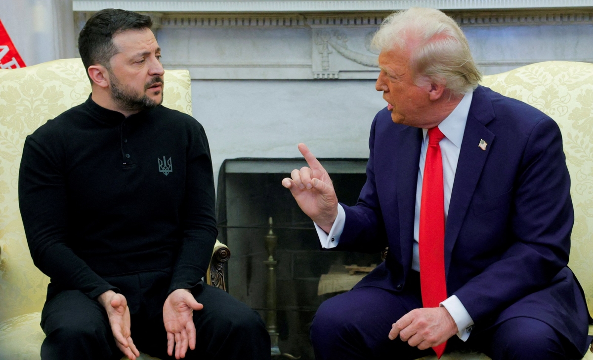 Tổng thống Ukraine Zelensky (trái) và Tổng thống Mỹ Trump trong lần gặp gỡ tại Nhà Trắng vào tháng 2/2025. Ảnh: Reuters.