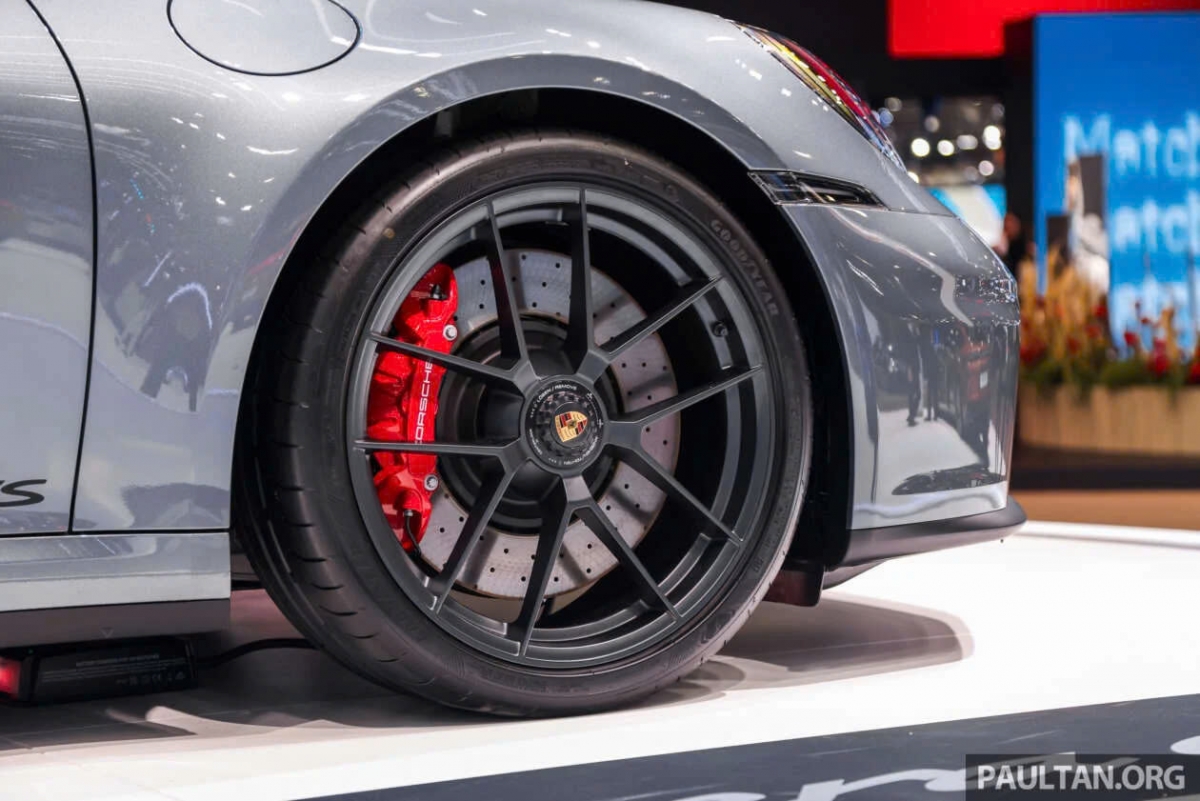 Porsche 911 Carrera GTS facelift