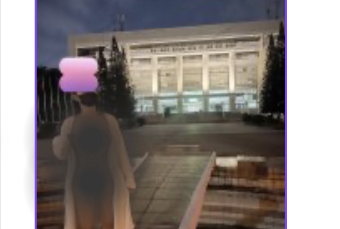 Một cô gái khoả thân live ở một trường Đại học ở TP HCM kiếm tiền Donate