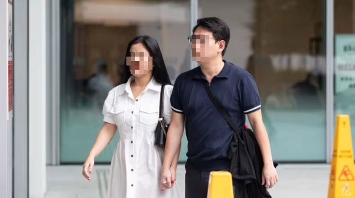 Những hình ảnh khiêu dâm của cặp vợ chồng này vẫn ngập mạng Internet Việt Nam