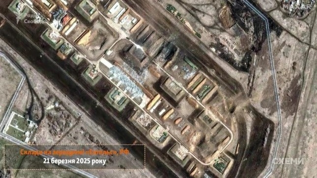 Ảnh vệ tinh căn cứ Engels của Nga. Ảnh: Maxar