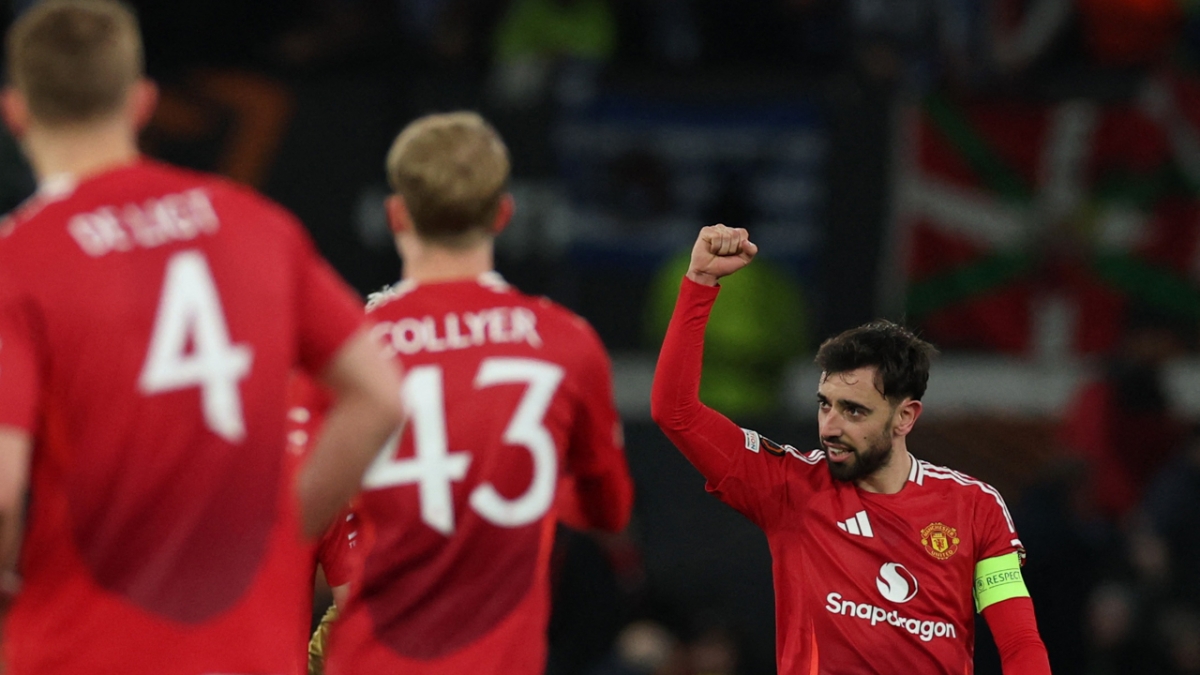 Bruno ghi hattrick trong chiến thắng của MU (Ảnh: Reuters)