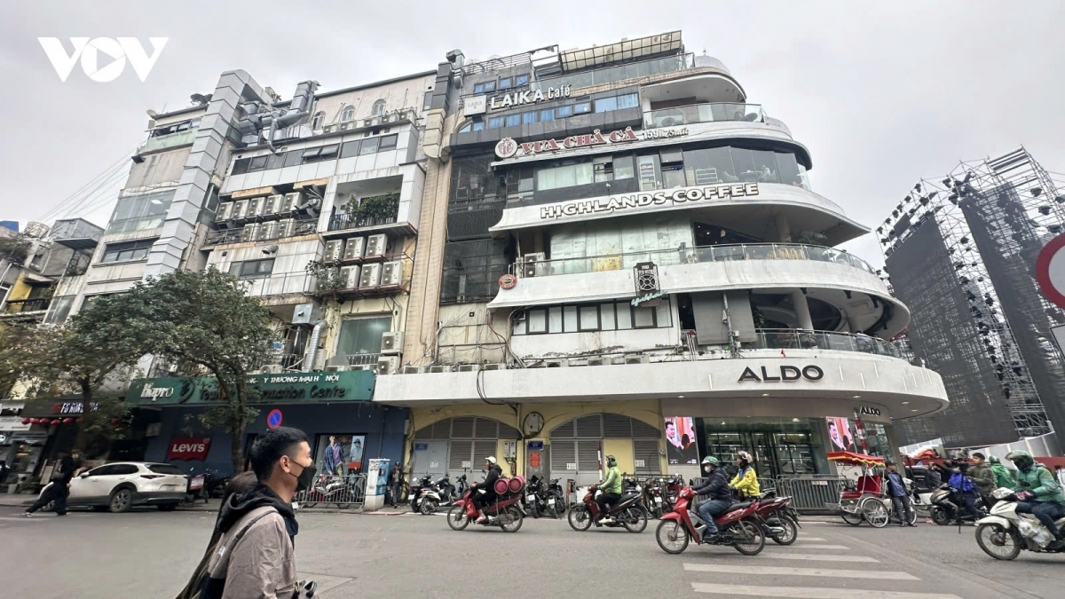 Tòa nhà "hàm cá mập" sẽ được dỡ bỏ để mở rộng không gian Quàng trường Đông Kinh Nghĩa Thục.