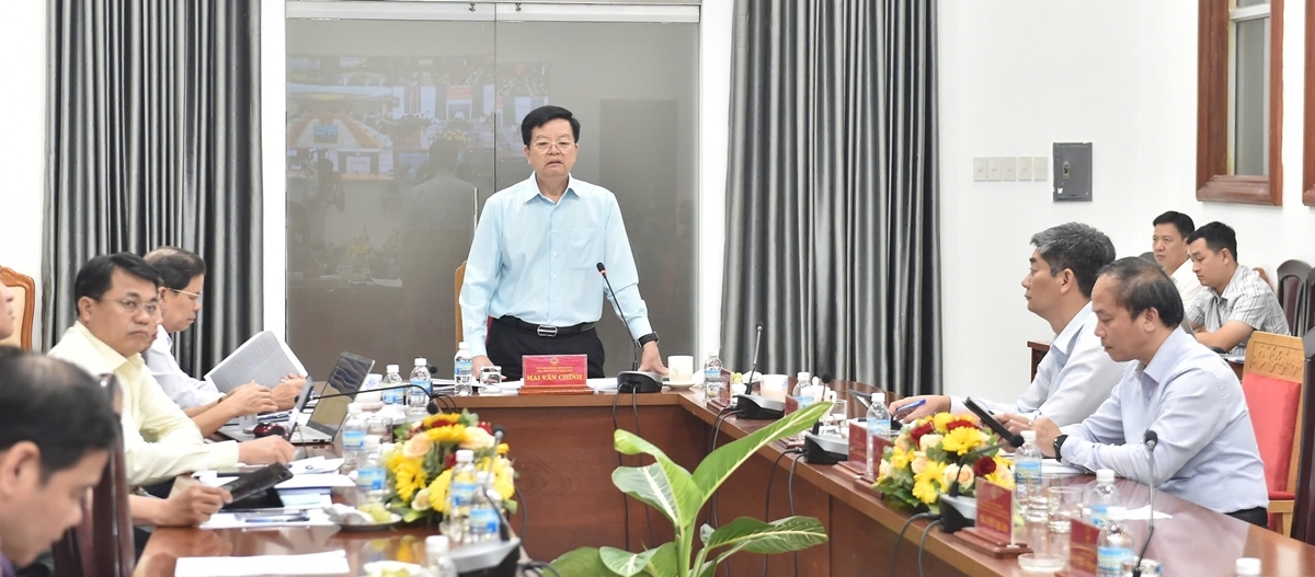 Phó Thủ tướng Mai Văn Chính phát biểu từ điểm cầu Khánh Hòa.