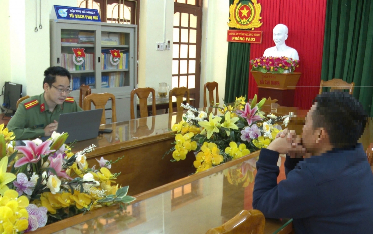 Cơ quan Công an làm việc với người đăng tải thông tin sai sự thật