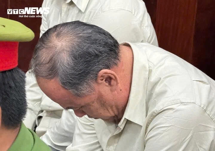 Bị cáo Nguyễn Thanh Bình, cựu Chủ tịch UBND tỉnh An Giang. (Ảnh: Hoàng Thọ)