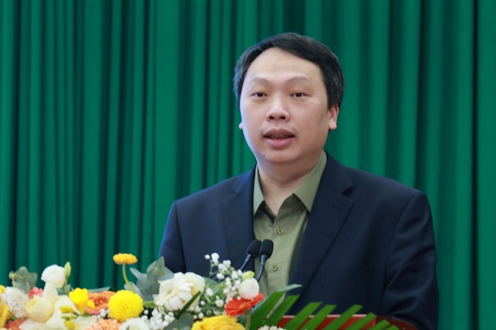 Chủ tịch UBND tỉnh Thái Nguyên Nguyễn Huy Dũng phát biểu tại hội nghị