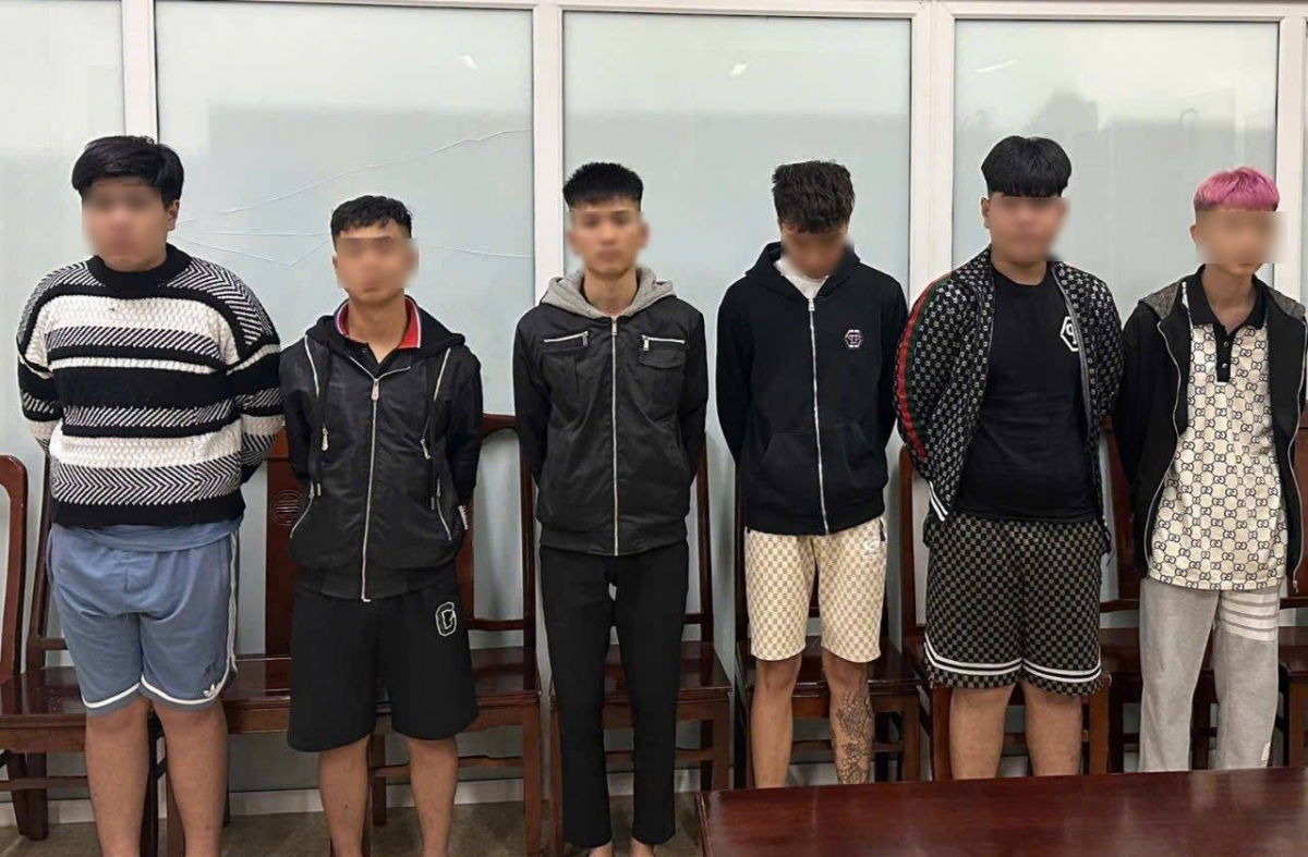 6 đối tượng gây ra nhiều vụ trấn lột tài sản của người đi đường ở Huế bị cơ quan công an bắt giữ