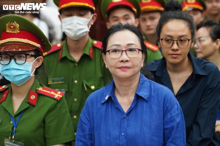 Bị cáo Trương Mỹ Lan tại phiên toà.