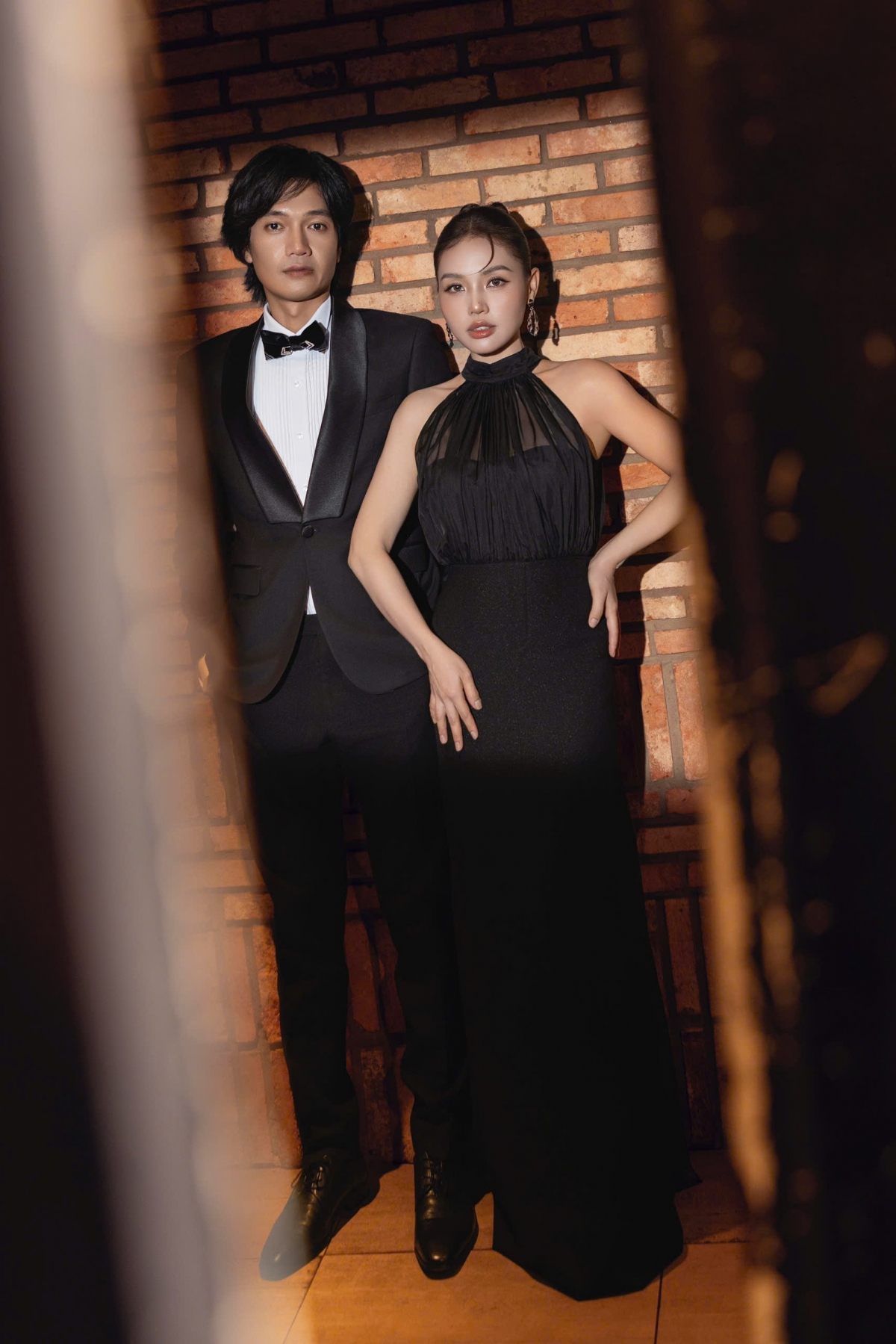 Sau khi kết hôn cùng diễn viên Quang Tuấn, Linh Phi đã tạm gác sự nghiệp ca hát để dành thời gian vun vén tổ ấm nhỏ và đồng hành cùng chồng trong các dự án nghệ thuật.