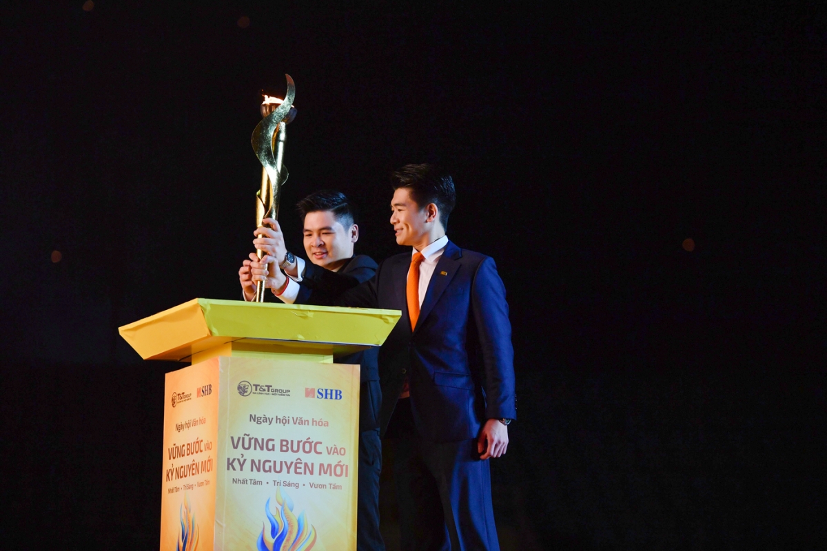 Ngân hàng SHB và Tập đoàn T&amp;T tổ chức chương trình "Ngày hội văn hóa SHB - T&amp;T"