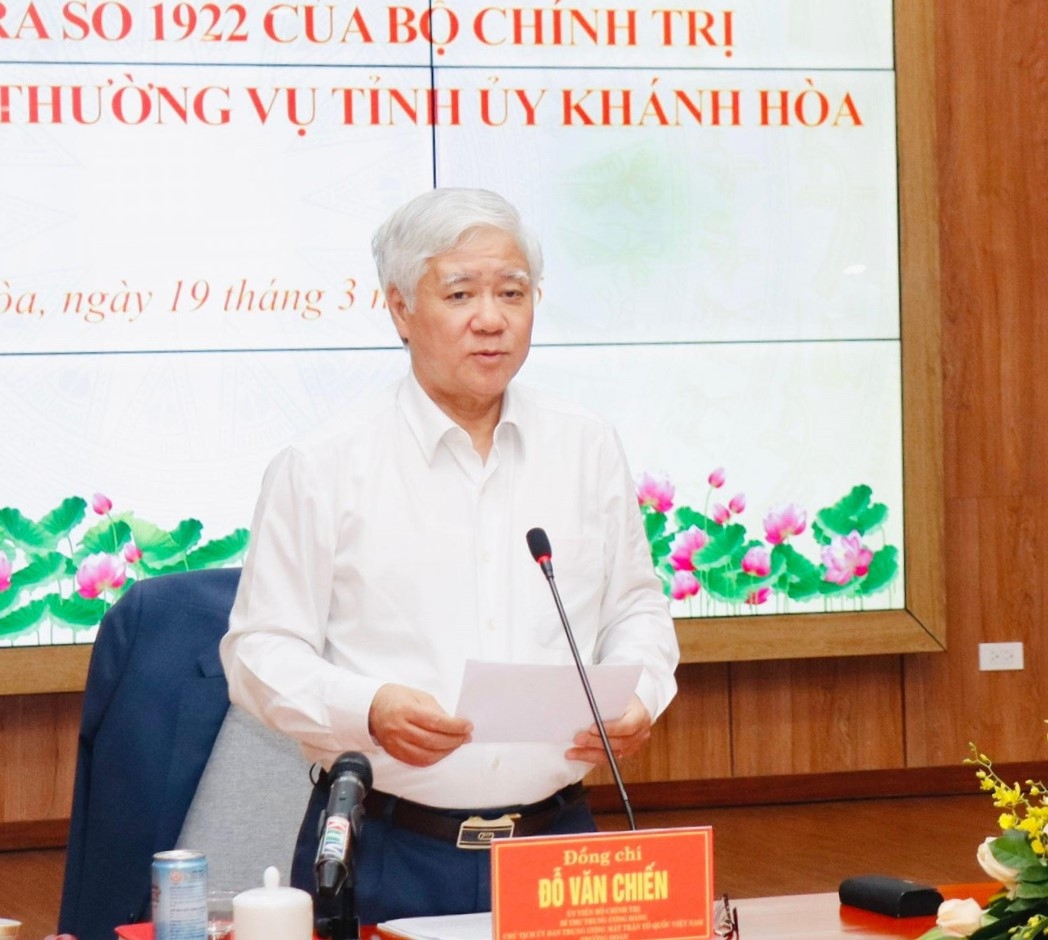 Ông Đỗ Văn Chiến, Ủy viên Bộ Chính trị, Bí thư Trung ương Đảng, Chủ tịch Ủy ban Trung ương Mặt trận Tổ quốc Việt Nam phát biểu tại buổi làm việc
