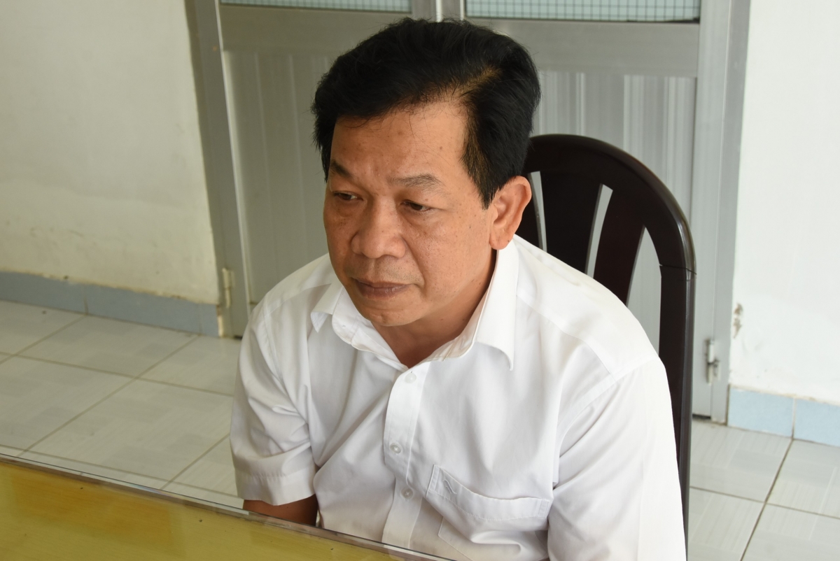 Phan Tấn Phong - cán bộ thanh tra "dỏm" bị công an bắt giữ
