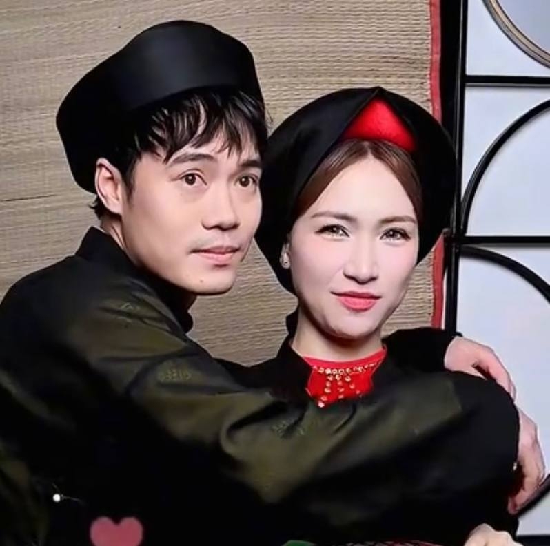 Hòa Minzy và Văn Toàn
