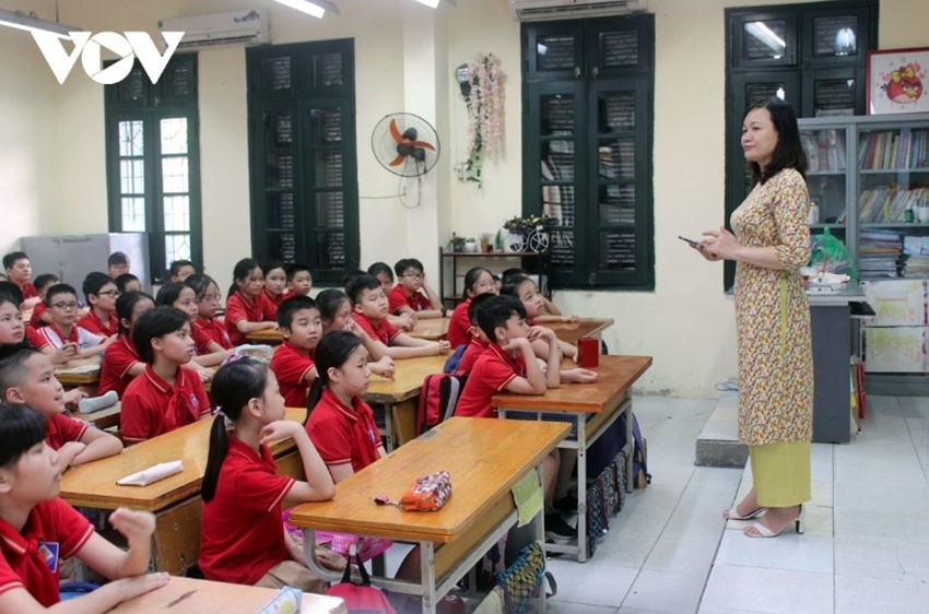 Chính sách miễn học phí cho học sinh từ mầm non đến giáo dục phổ thông
tạo cơ hội tiếp cận giáo dục cho mọi người
