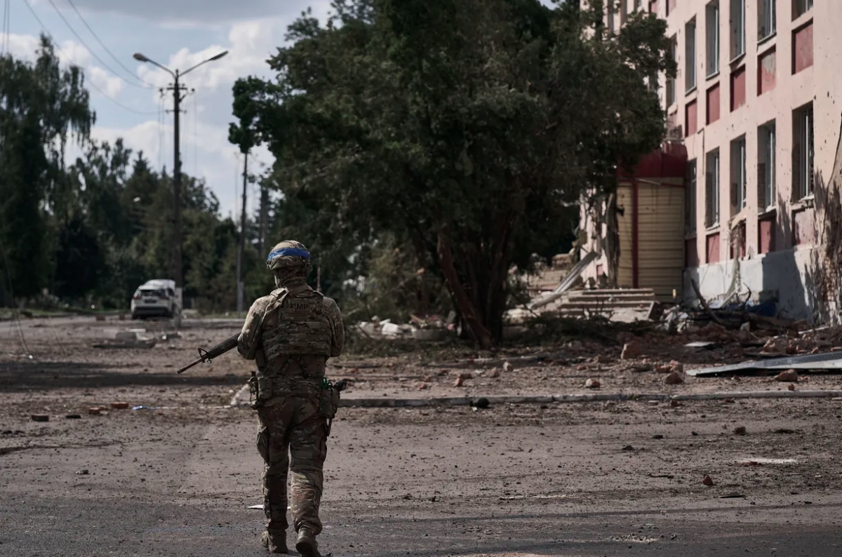 Quang cảnh thành phố sau khi quân đội Ukraine tiến vào thị trấn Sudzha thuộc Kursk của Nga vào ngày 16/8/2024. Ảnh: Getty