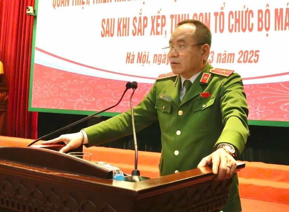 Thiếu tướng Nguyễn Thanh Tùng chủ trì hội nghị