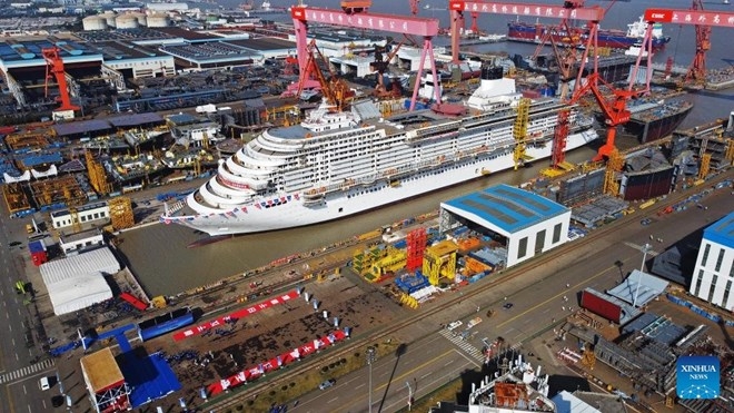 Tàu du lịch Adora Magic City của Trung Quốc. Ảnh: Tân Hoa xã