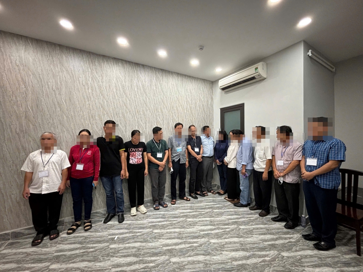 Thêm 14 bị can liên quan đến sai phạm tại 4 trung tâm thuộc Trường Cao đẳng giao thông vận tải Trung ương III bị bắt.