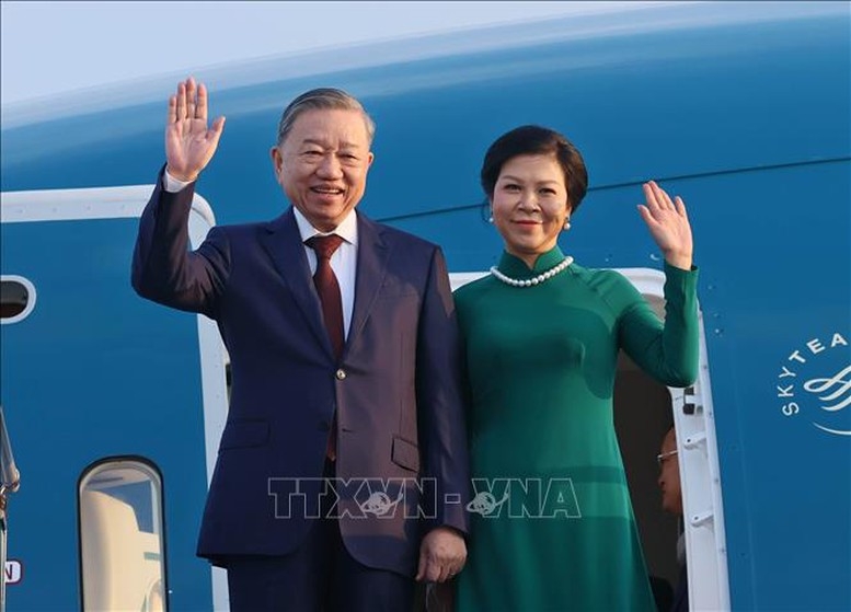 Tổng Bí thư Tô Lâm và Phu nhân.