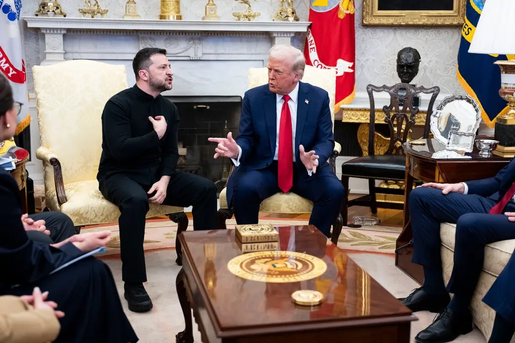 Tổng thống Ukraine Volodymyr Zelensky và Tổng thống Mỹ Donald Trump tại Phòng Bầu dục, ngày 28/2/2025. Ảnh: NYT Times