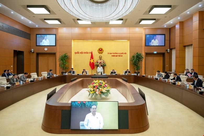 Phiên họp 43 của Ủy ban Thường vụ Quốc hội