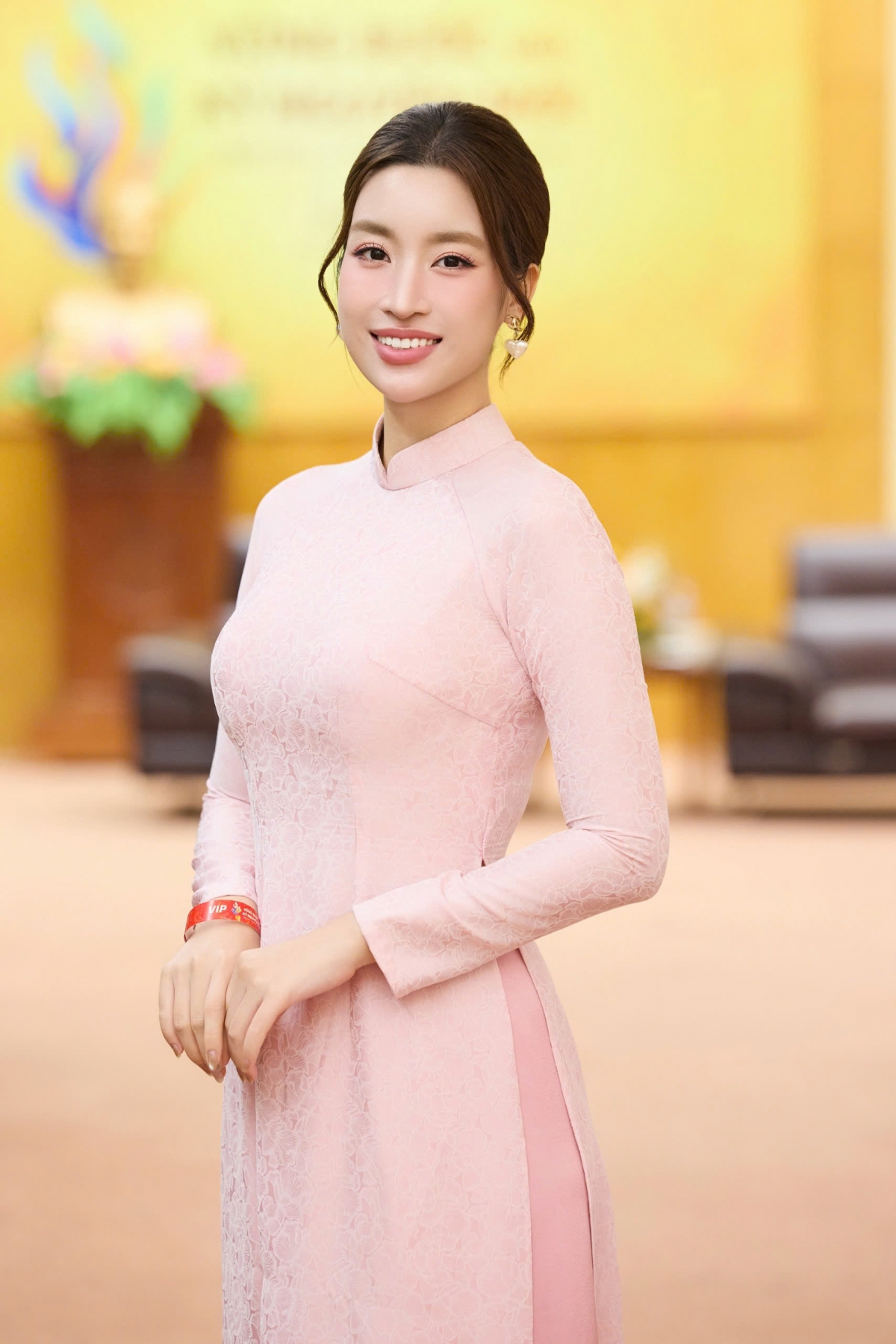 Hoa hậu Đỗ Mỹ Linh