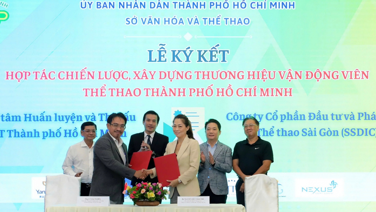 Lễ ký kết hợp tác giữa Trung tâm Huấn luyện và Thi đấu TDTT TP.HCM với Trung tâm Huấn luyện Thể thao Quốc gia Hà Nội và các đối tác truyền thông (ảnh: H.L)