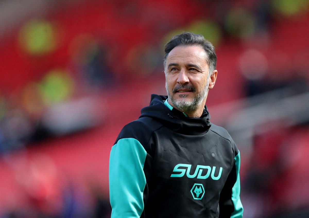 HLV Vítor Pereira của Wolves có mặt ở Old Trafford từ rất sớm (Ảnh: Reuters)