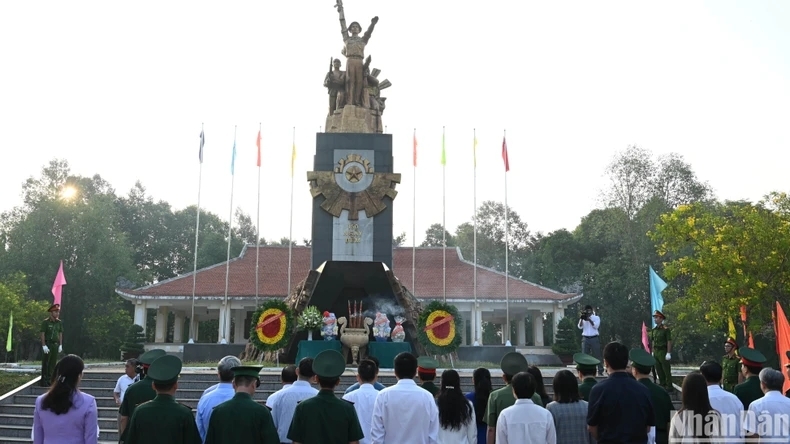 Địa điểm di tích "Chốt chặn Tàu Ô-Xóm Rộng".